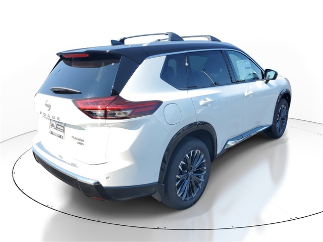 2026 Nissan Rogue Platinum photo 4
