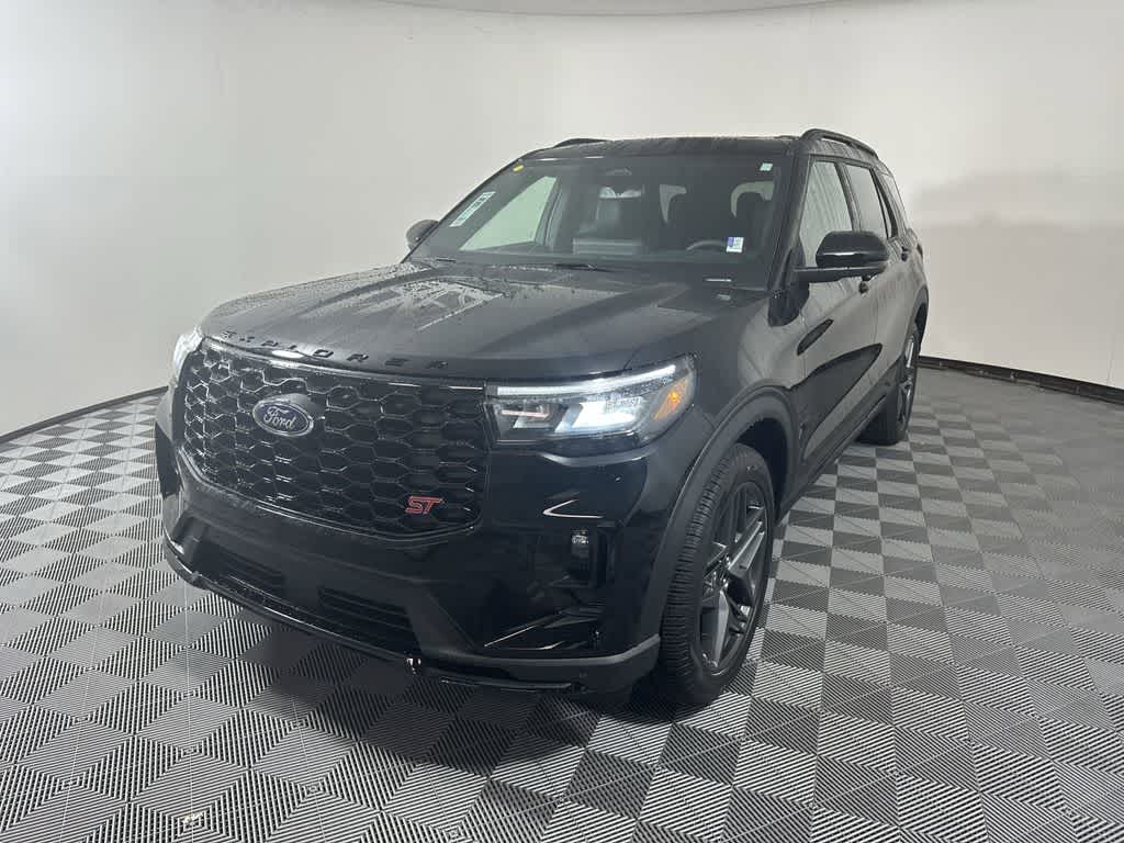 2025 Ford Explorer ST-Line photo 3