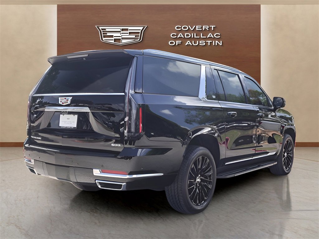 2025 Cadillac Escalade ESV Premium Luxury photo 3