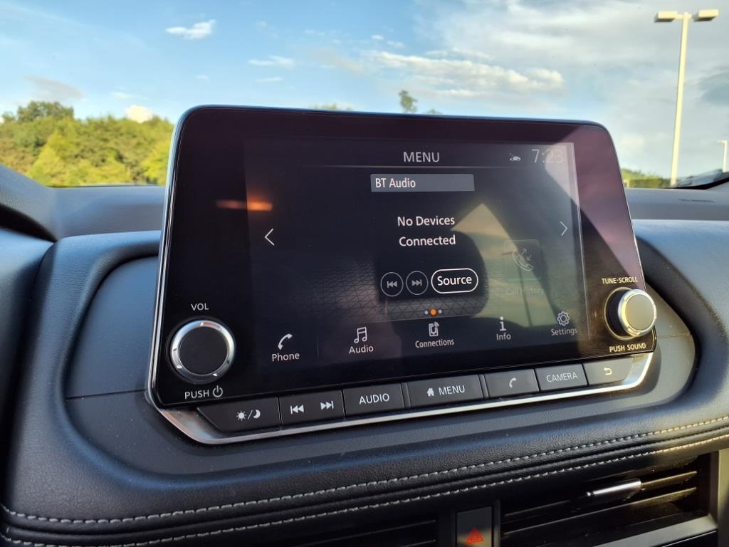2023 Nissan Rogue SV photo 14