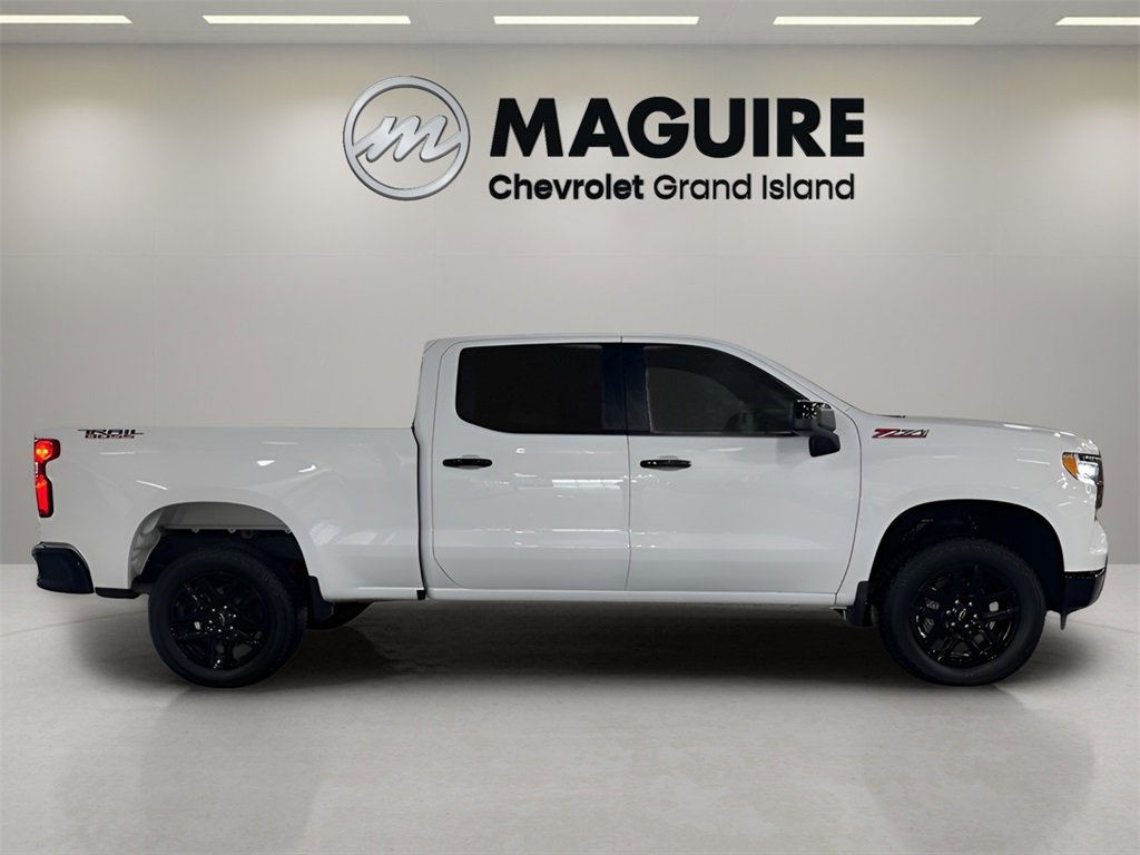 2024 Chevrolet Silverado 1500 LT Trail Boss photo 2