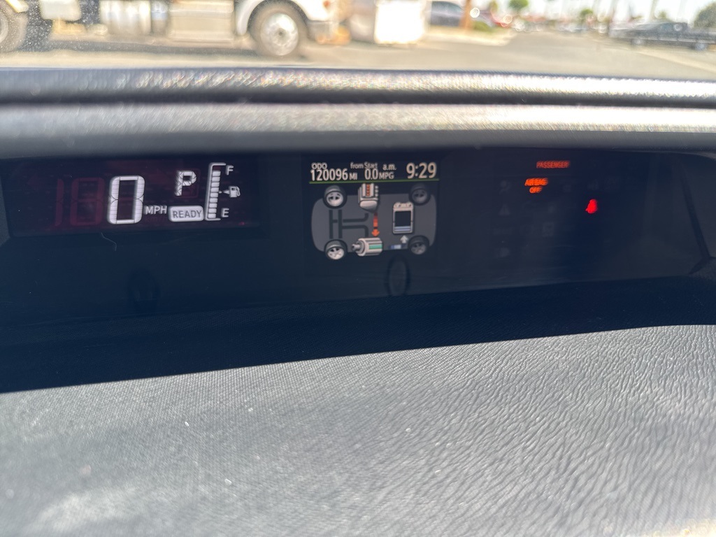 2015 Toyota Prius C One photo 11