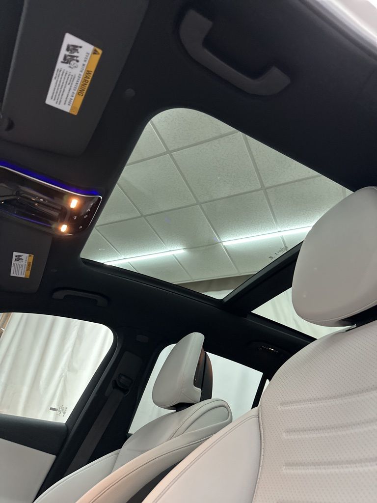 2026 Mercedes Benz GLC 300 photo 16