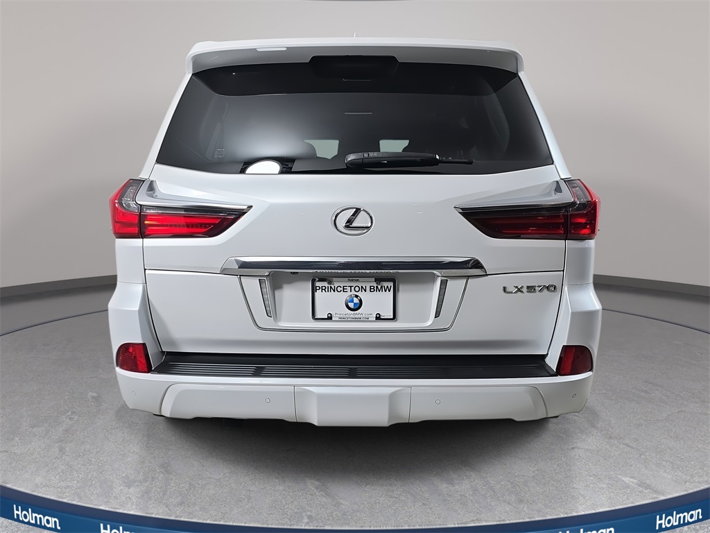2020 Lexus LX 570 photo 5