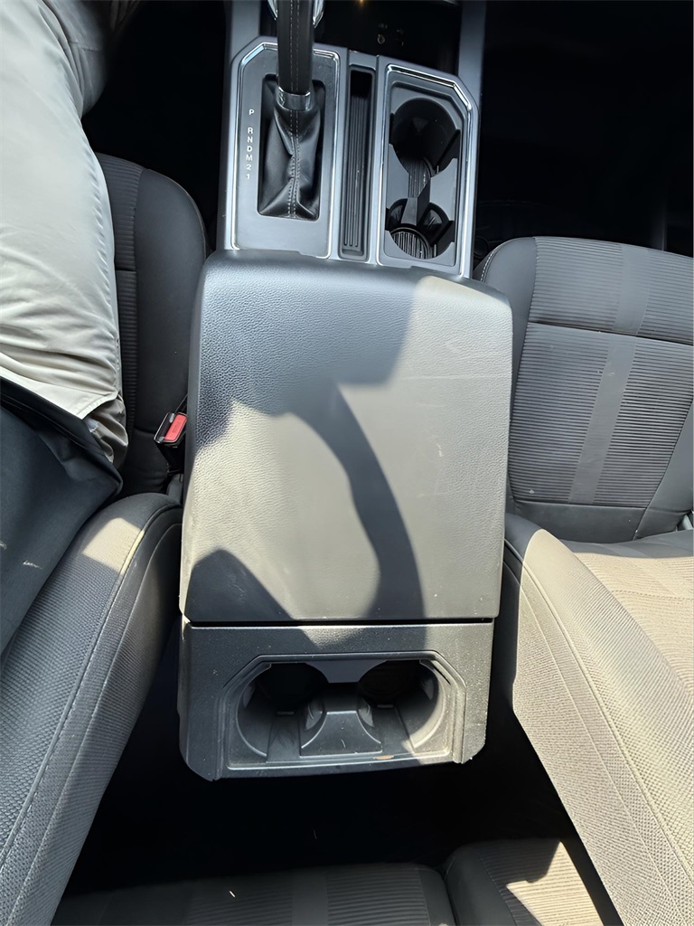 2015 Ford F-150 XLT photo 34