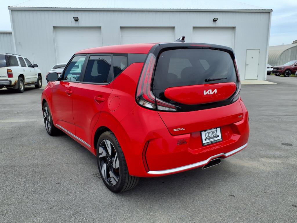 2024 Kia Soul GT-Line photo 4