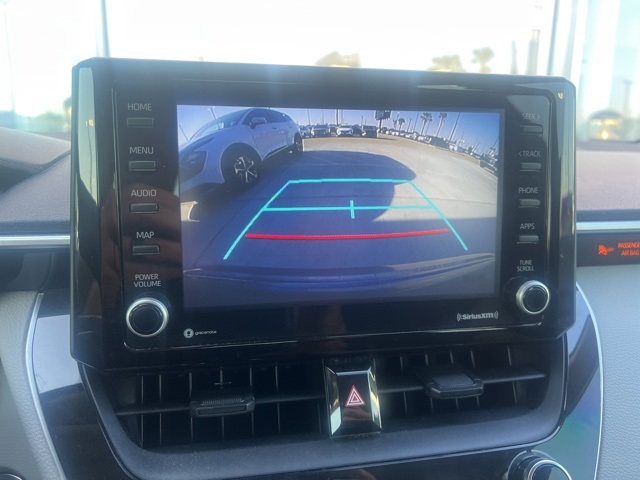 2022 Toyota Corolla Hybrid LE photo 5