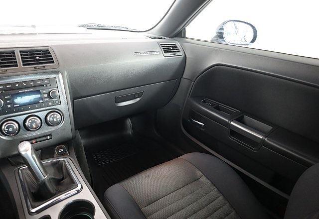 2014 Dodge Challenger R/T photo 14