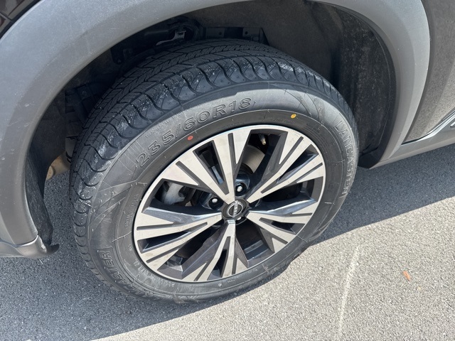 2023 Nissan Rogue SV photo 7