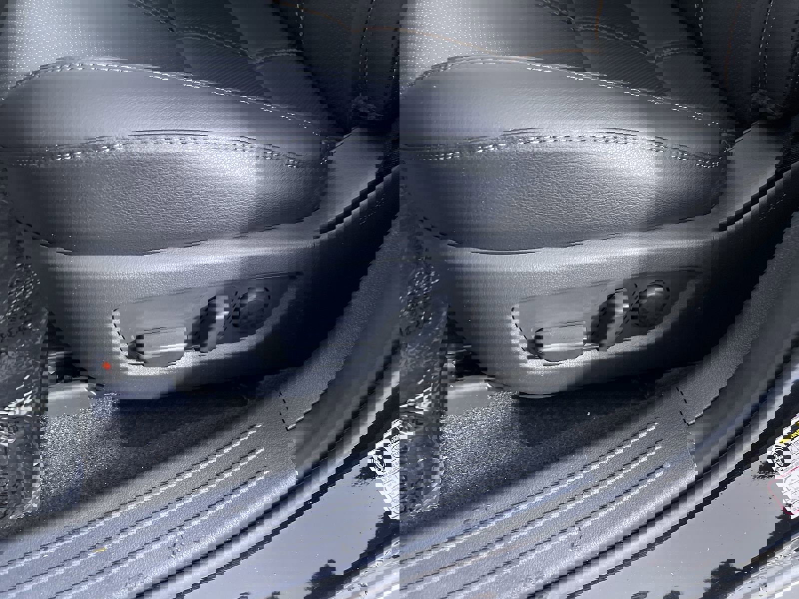 2025 Mazda CX-50 Premium photo 11