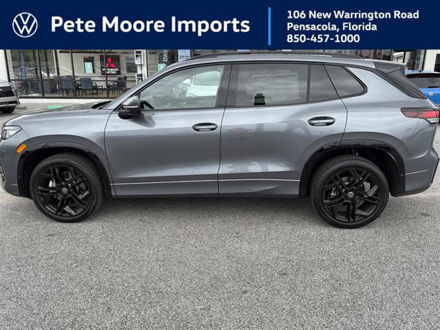 2026 Volkswagen Tiguan SE R-LINE BLACK's photo