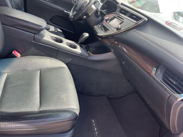 2013 Toyota Avalon Hybrid photo 21
