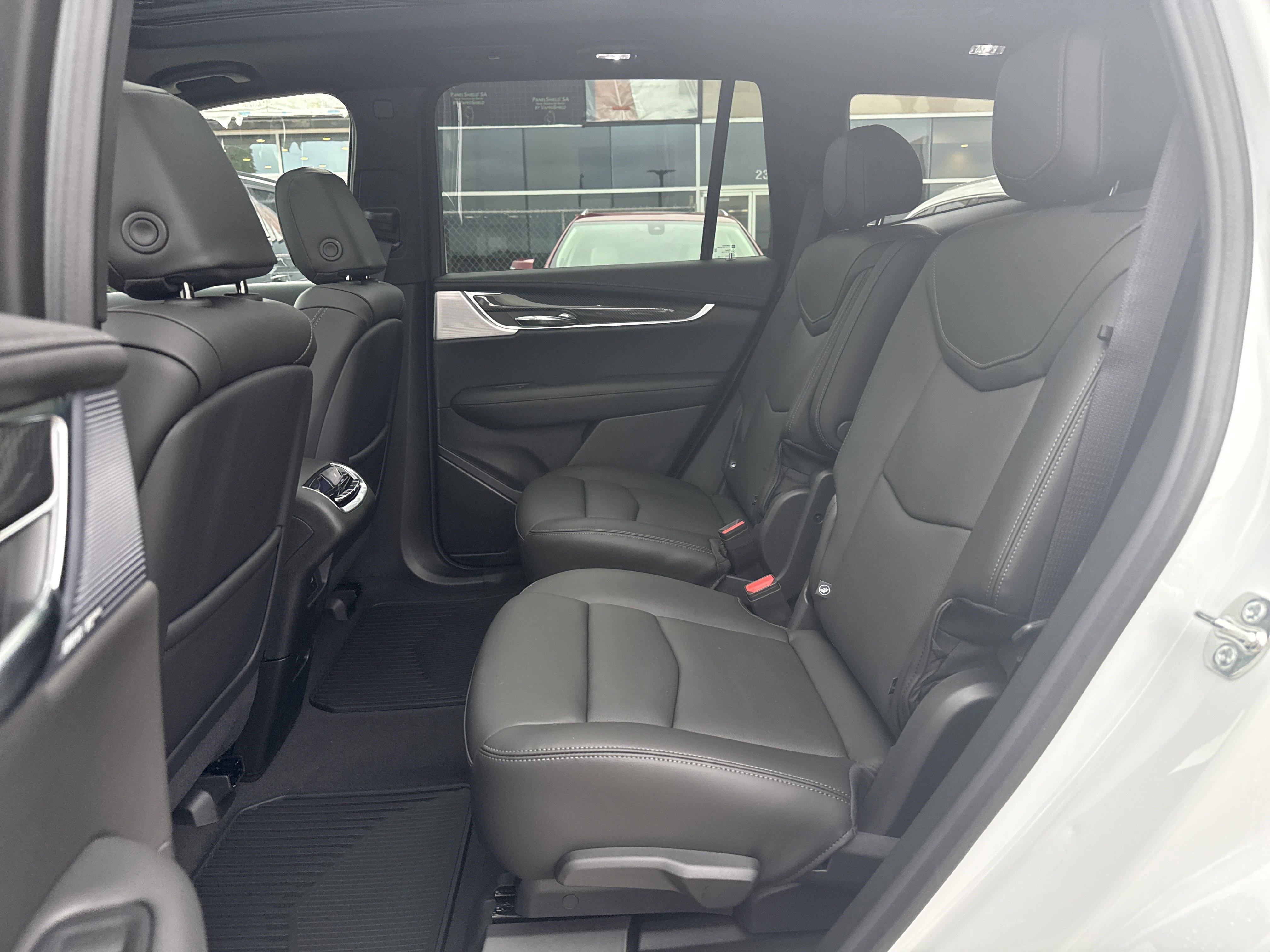2025 Cadillac XT6 Sport photo 13