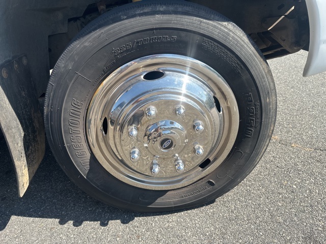 1999 Ford F-550 XL photo 9