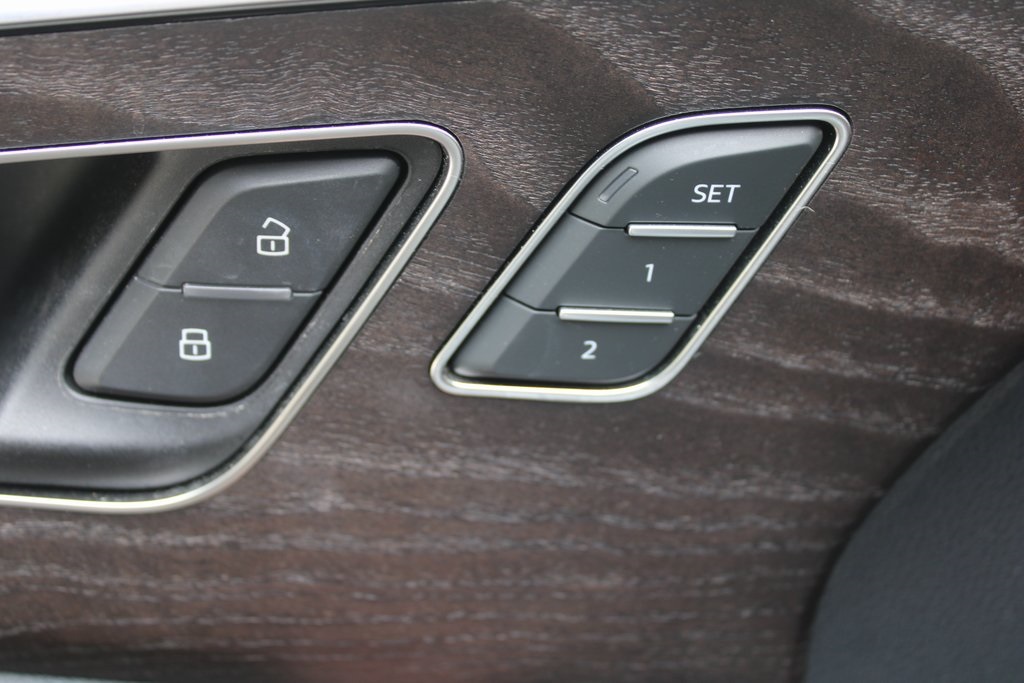 2023 Audi Q8 Premium 55 photo 20