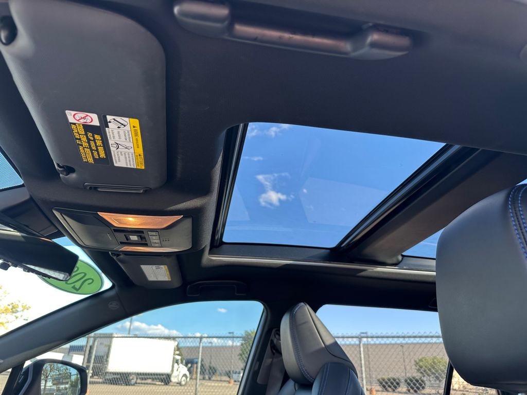 2020 Toyota RAV4 Hybrid XSE photo 23