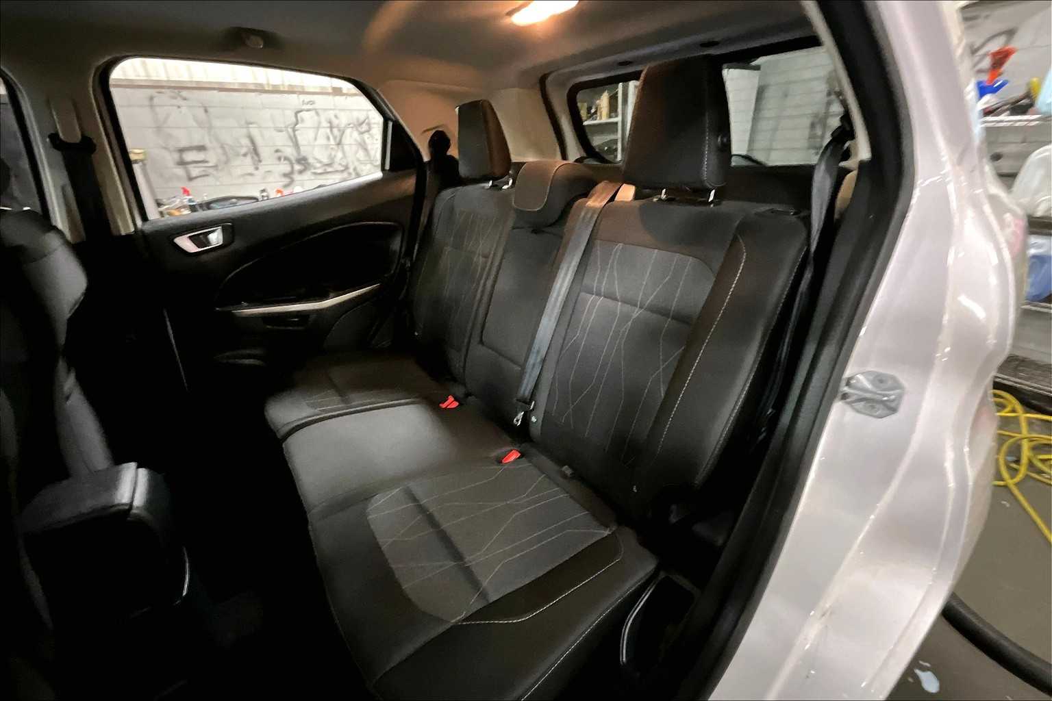 2019 Ford EcoSport SE photo 19