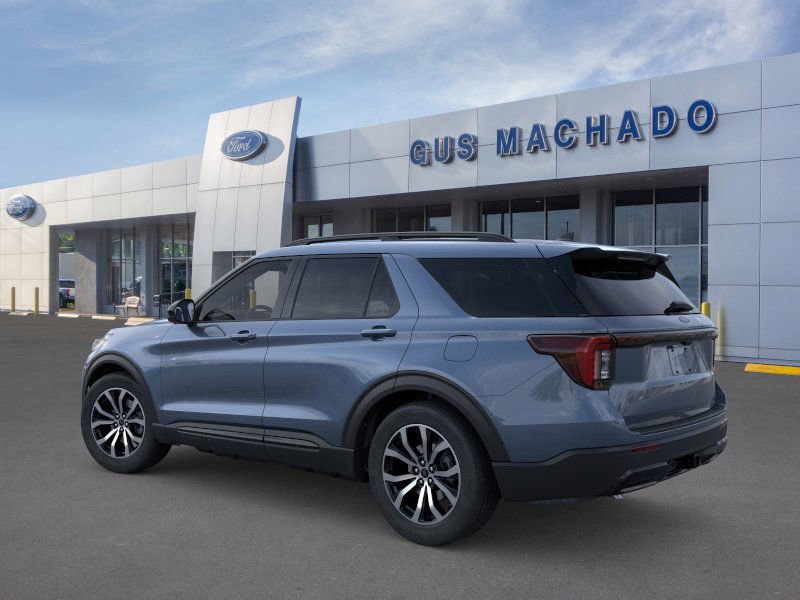 2025 Ford Explorer ST-Line photo 2