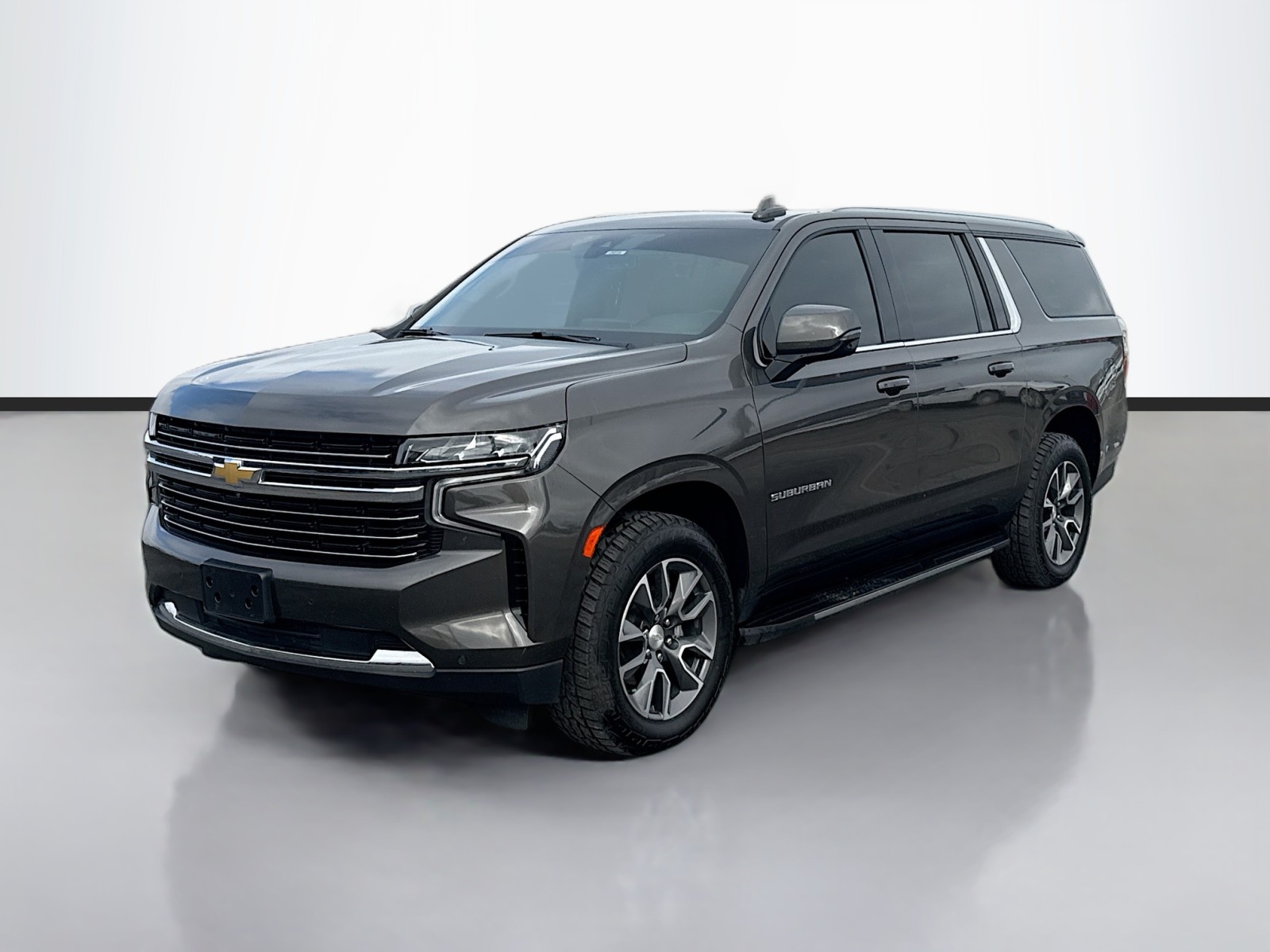 2021 Chevrolet Suburban LT's photo