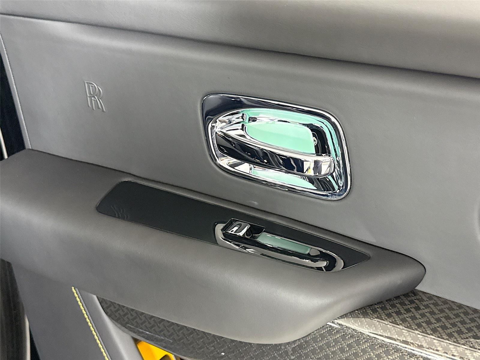 2023 Rolls Royce Cullinan Black Badge photo 27