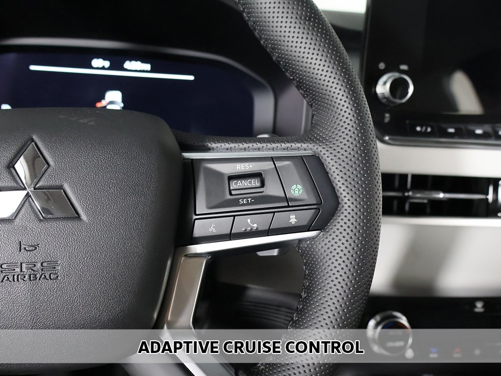 2025 Mitsubishi Outlander PHEV SEL Platinum photo 3