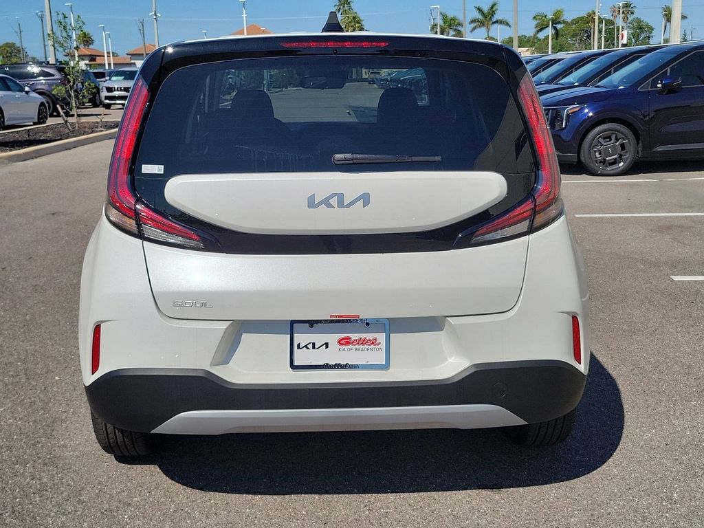 2025 Kia Soul LX S photo 4
