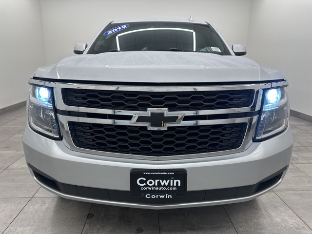 2019 Chevrolet Tahoe LT photo 2