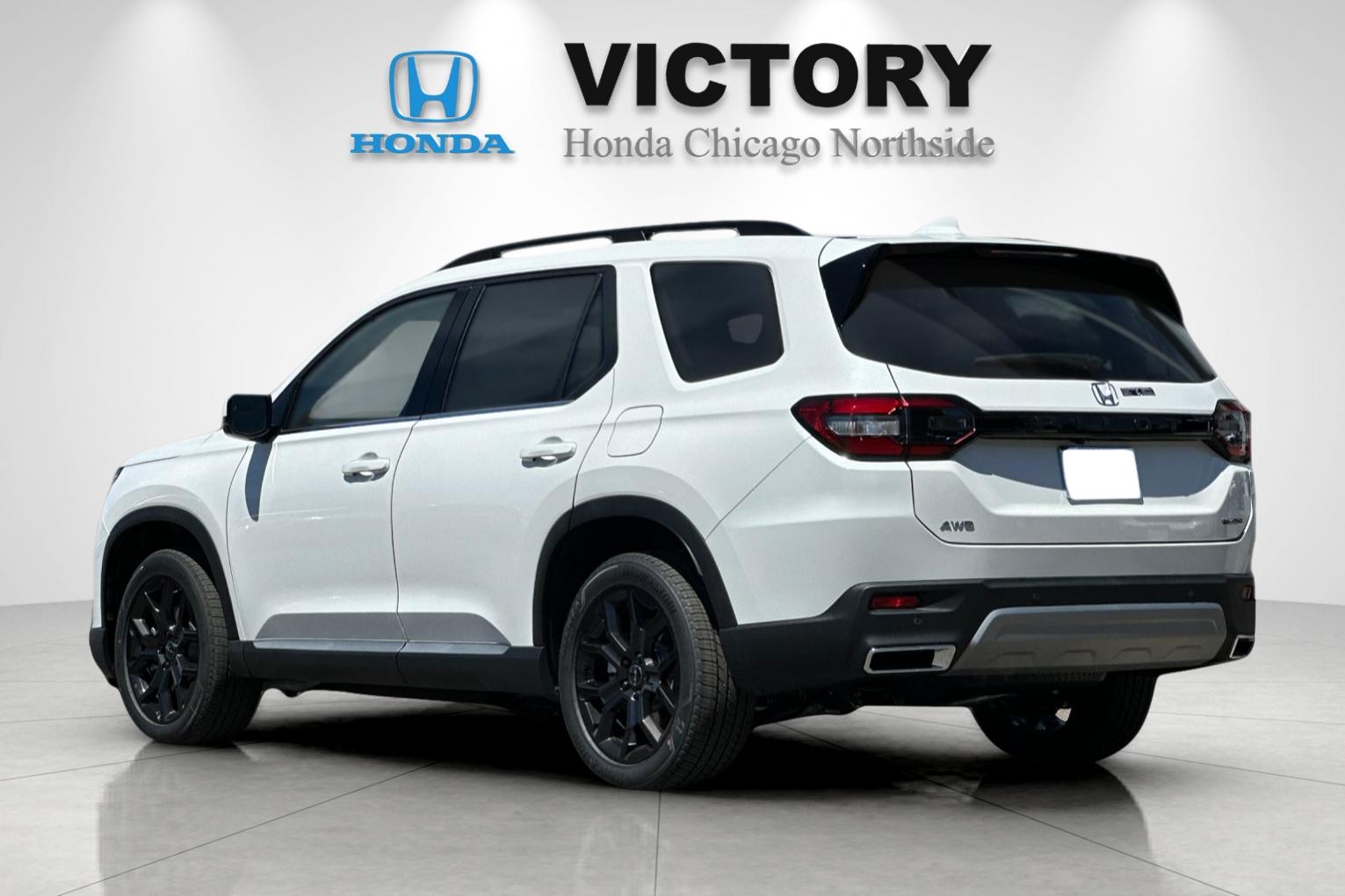 2025 Honda Pilot Touring photo 2