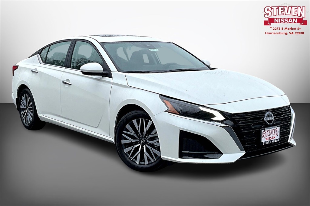 2025 Nissan Altima SV's photo