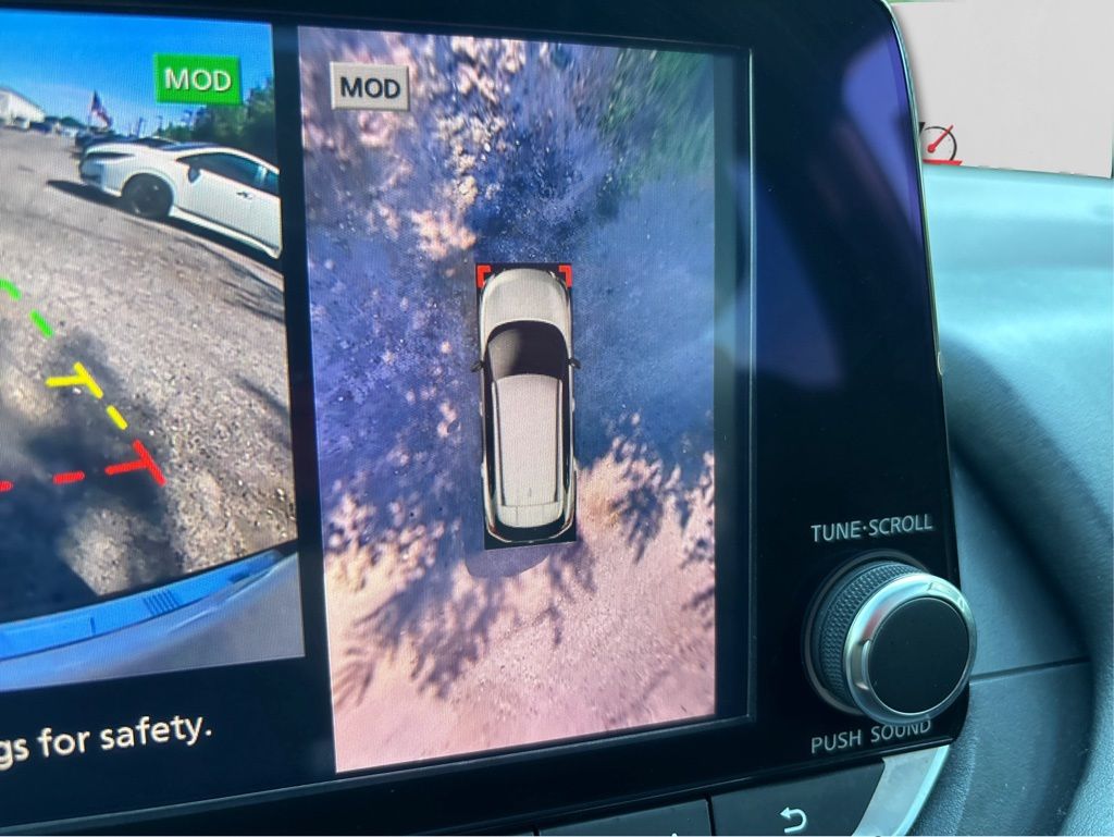 2021 Nissan Rogue SV photo 24