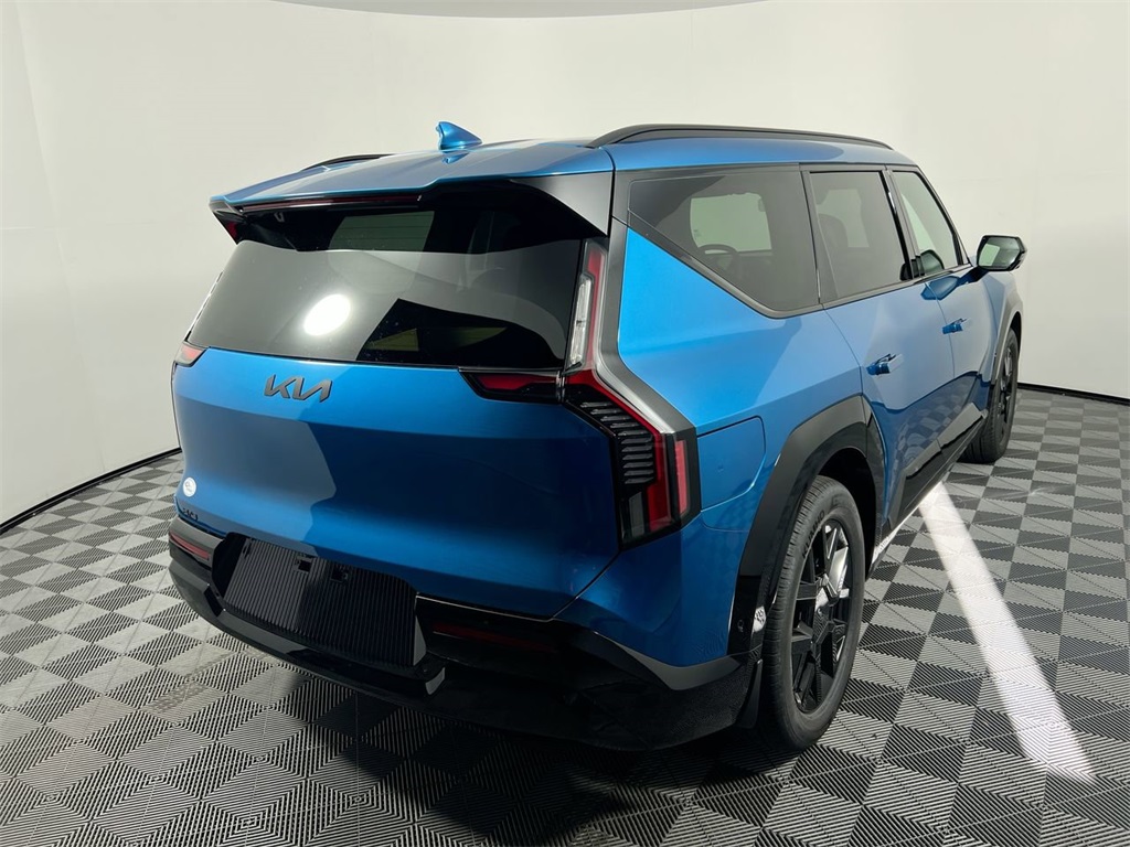 2026 Kia EV9 Land photo 3