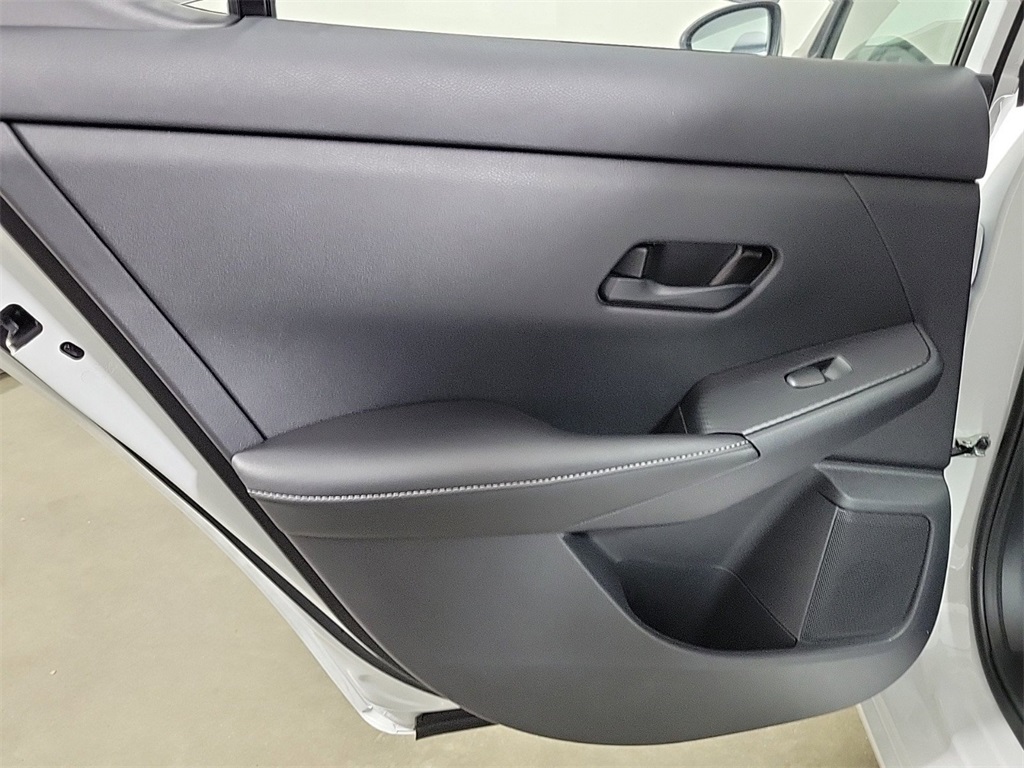 2025 Nissan Sentra SV photo 12