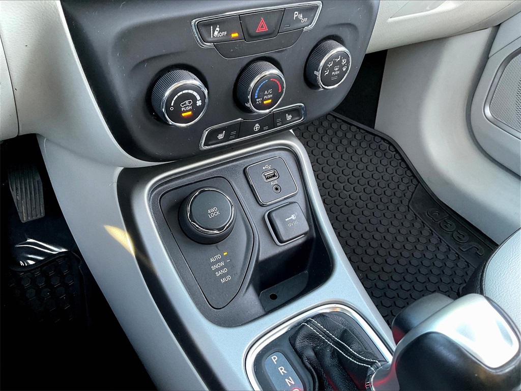 2018 Jeep Compass Latitude photo 11