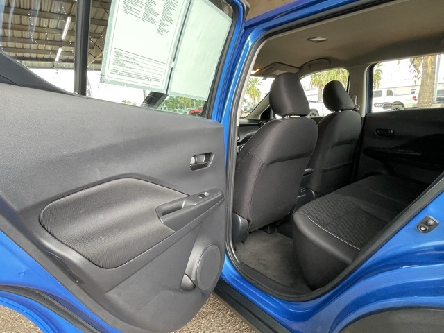 2021 Nissan Kicks S photo 25