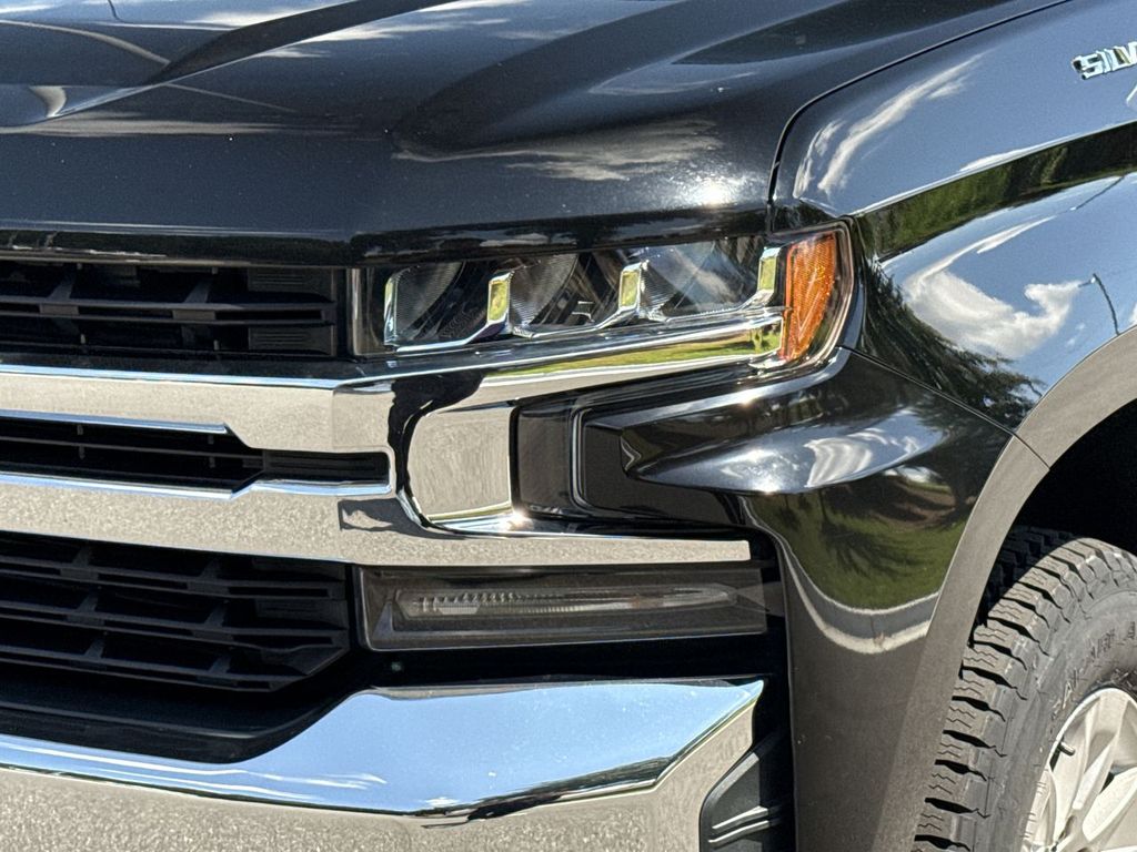 2019 Chevrolet Silverado 1500 LT photo 9