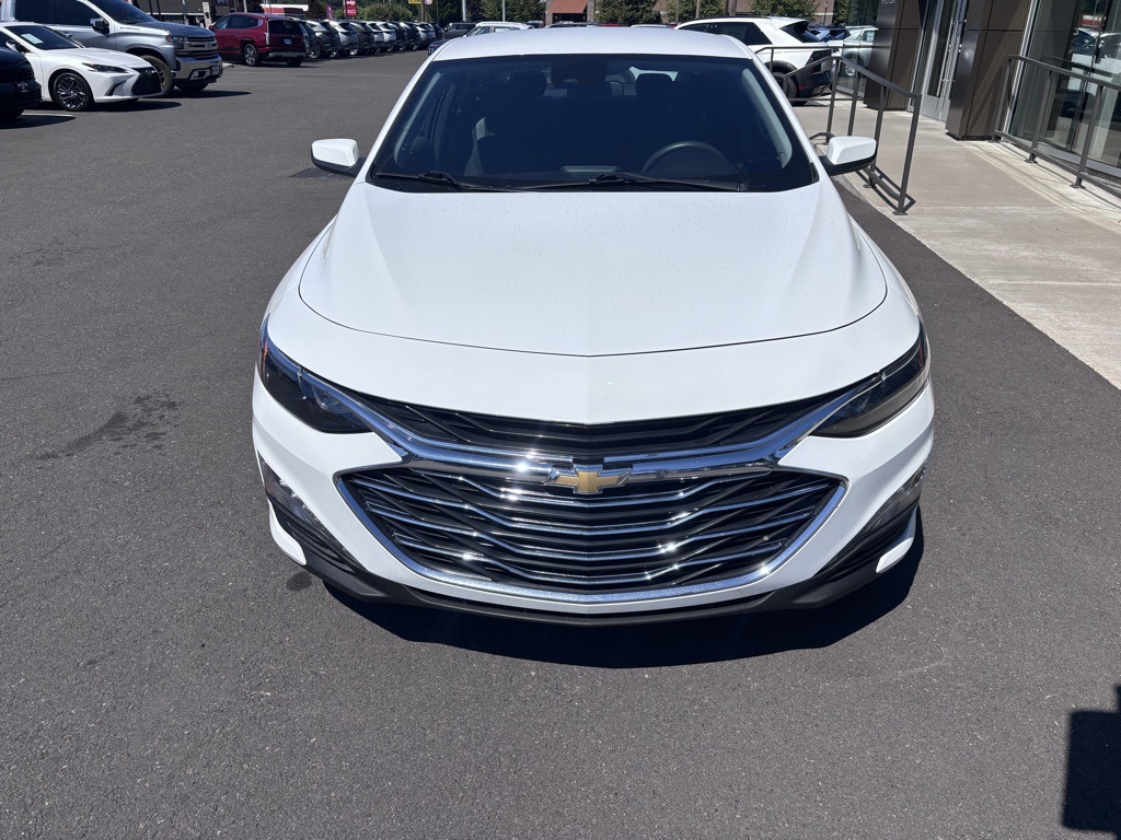 2023 Chevrolet Malibu 1LT photo 3