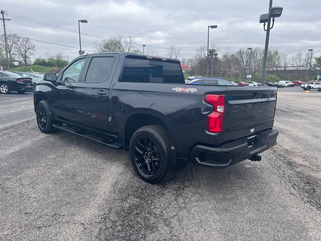 2024 Chevrolet Silverado 1500 RST photo 3