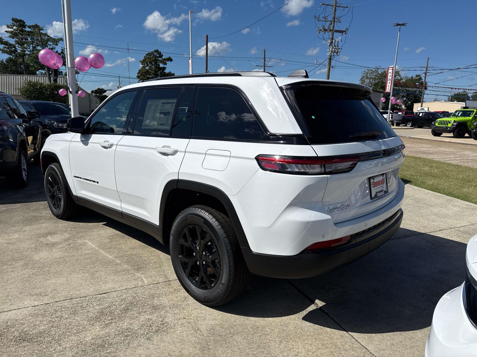2025 Jeep Grand Cherokee Altitude X photo 4