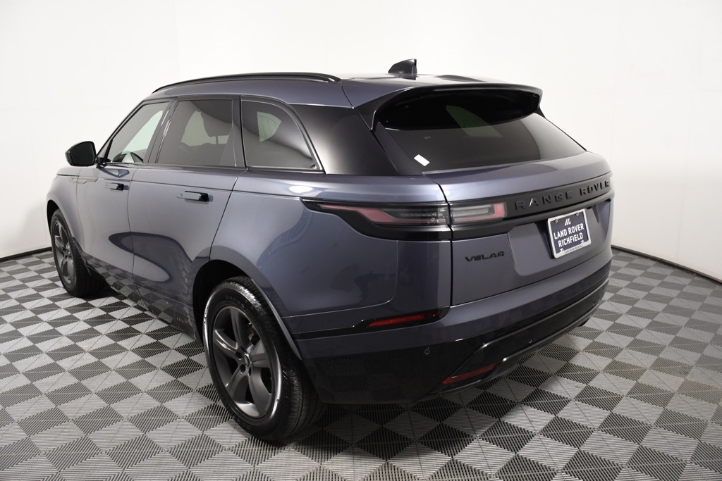 2025 Land Rover Range Rover Velar SE photo 2