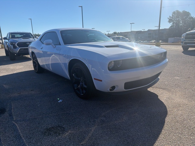 2020 Dodge Challenger SXT's photo
