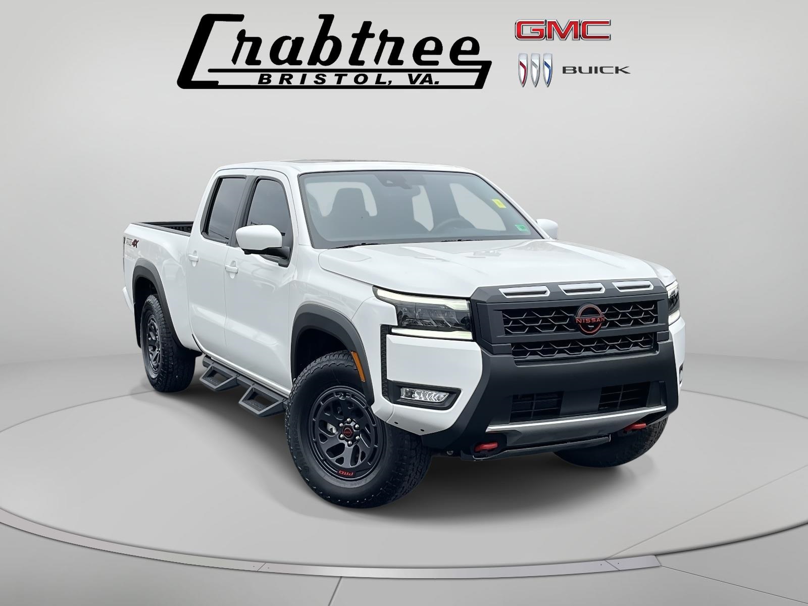 2026 Nissan Frontier PRO-4X's photo