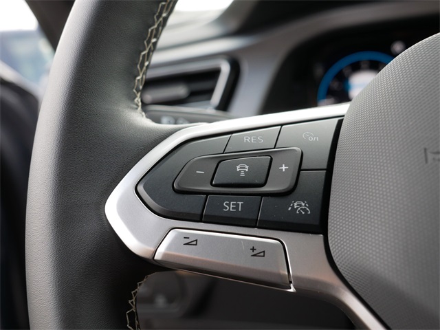 2024 Volkswagen Atlas Cross Sport SE Technology photo 24