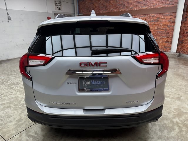 2022 Gmc Terrain SLE photo 3