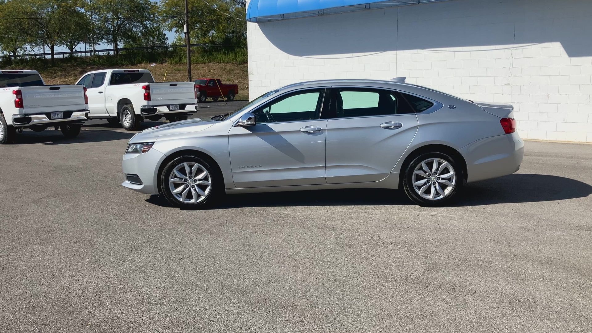 2017 Chevrolet Impala 1LT photo 24