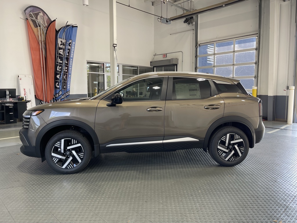 2026 Nissan Kicks SV photo 3