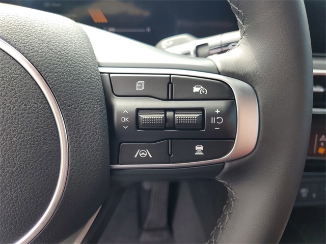 2025 Kia K5 GT-Line photo 15