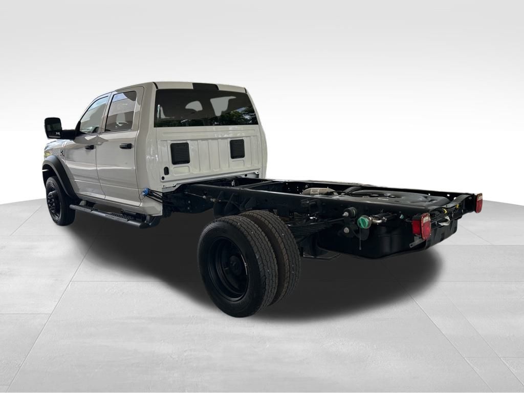 2026 Ram 4500 Tradesman photo 3