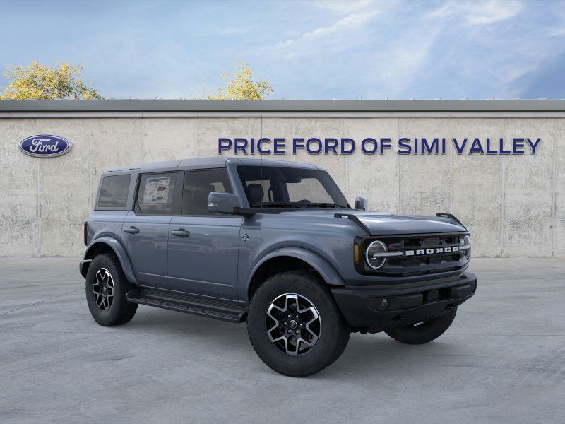 2025 Ford Bronco Outer Banks photo 7
