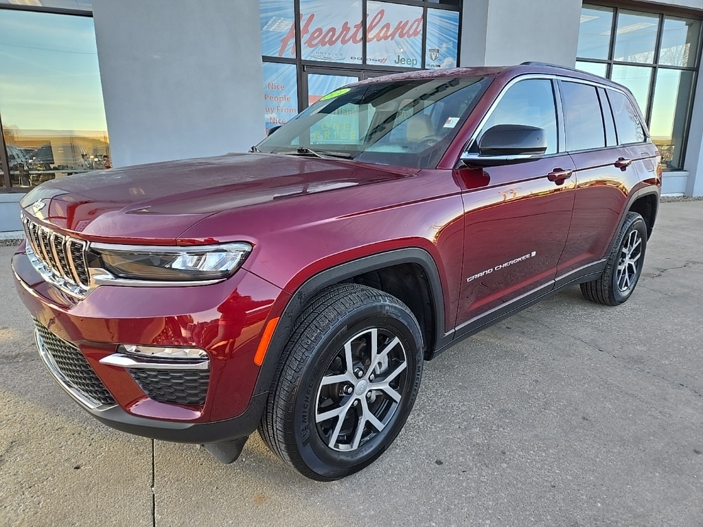 Used 2024 Jeep Grand Cherokee Limited with VIN 1C4RJHBG6RC229629 for sale in Kansas City