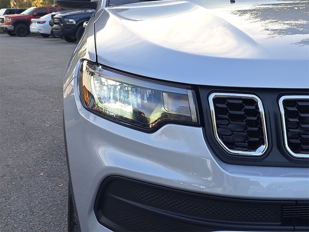 2025 Jeep Compass Sport photo 8